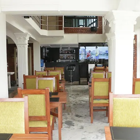 Hotel Bharosa Inn